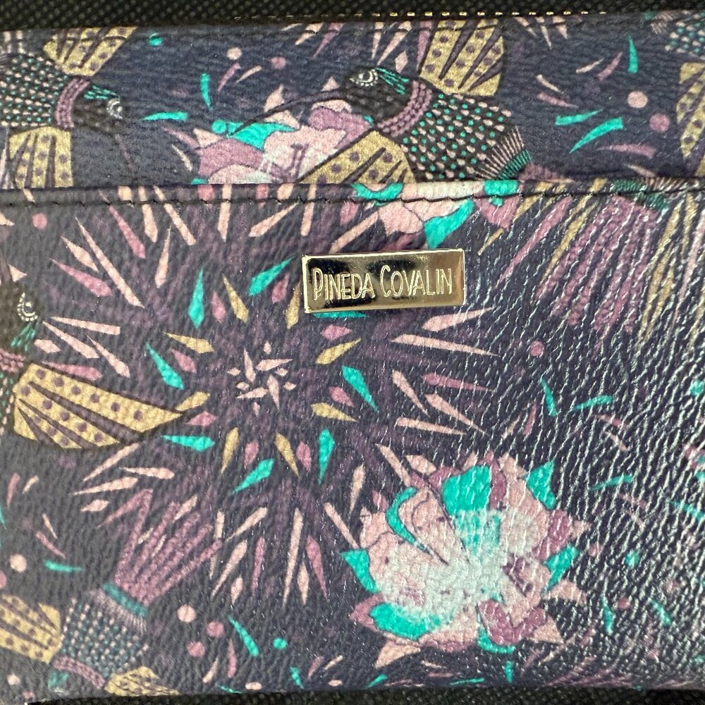 Pineda Covalin Zipper Wallet - Picture 3 of 6